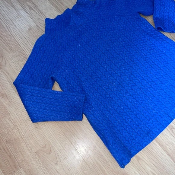 T By Talbots Blue Shimmer Quilted Side Zip Pullover Size 1X - Picture 4 of 8